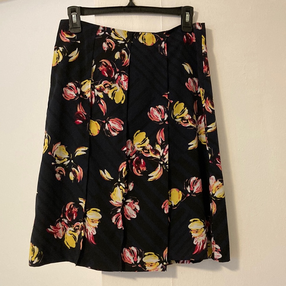 Banana Republic work skirt